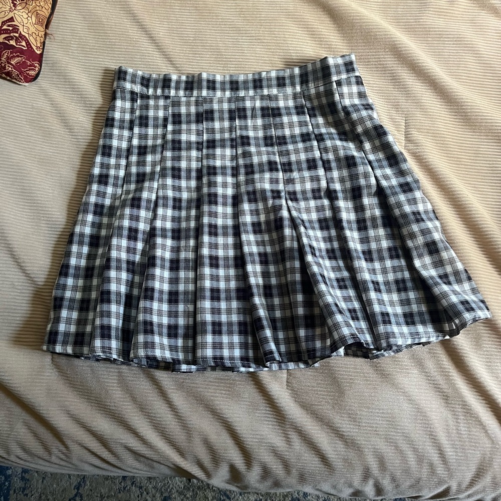 Black plaid skirt